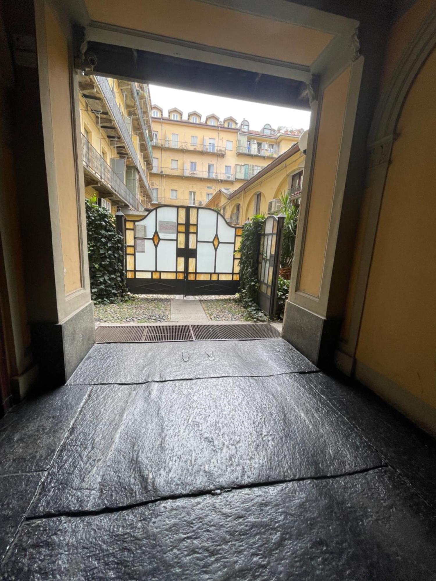 57 Guest house *